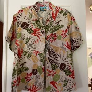 Hawaiian Button Down Shirt Size L